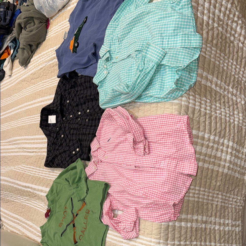 Vineyard vines bundle.
